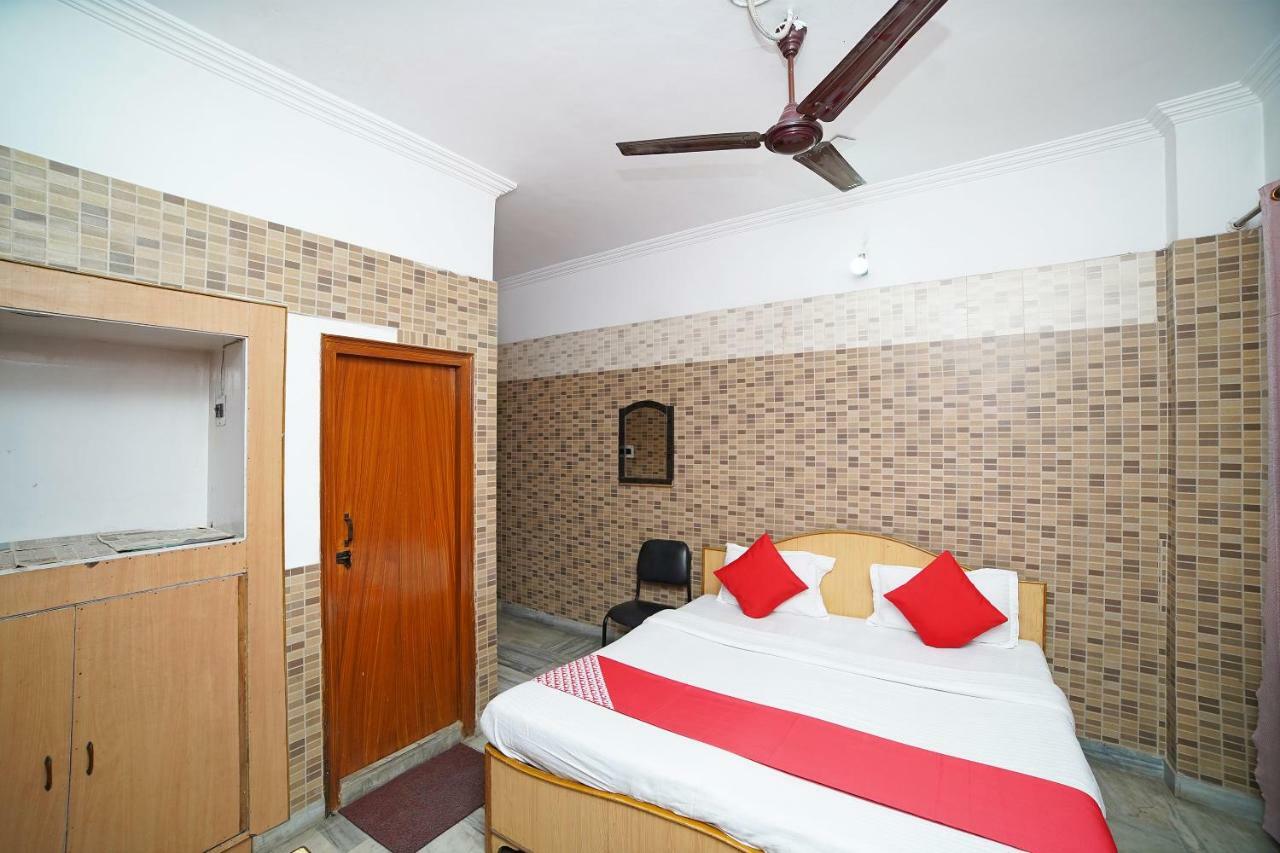 Oyo 39543 Hotel Kk Pantnagar Exterior photo