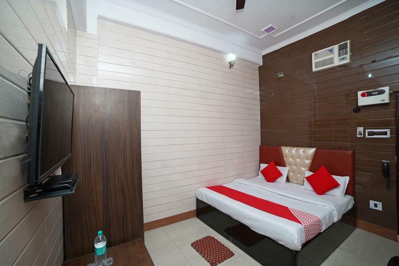 Oyo 39543 Hotel Kk Pantnagar Exterior photo