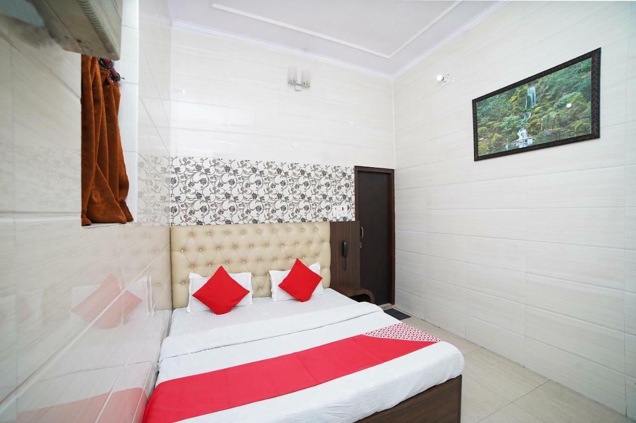 Oyo 39543 Hotel Kk Pantnagar Exterior photo
